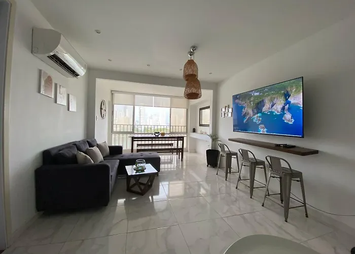 Apartamento De 3 Habitaciones Cerca A La Playa